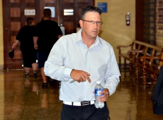 10 chefs d’accusation en matière d’agressions sexuelles sur des mineures pour Stéphane St-Louis