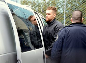 Procès pour meurtre non prémédité de Roland Baker, une étape importante de franchie