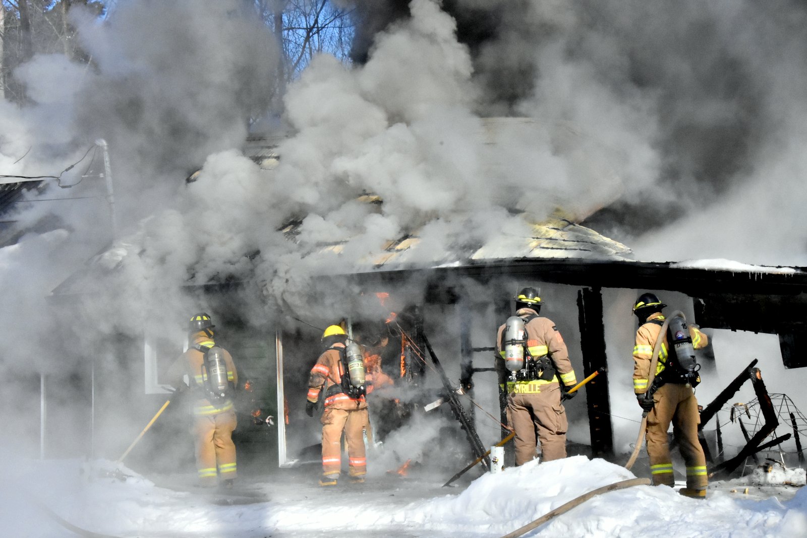 20190228_incendieStCyrille@Cr Photo Eric Beaupré vingt55-005