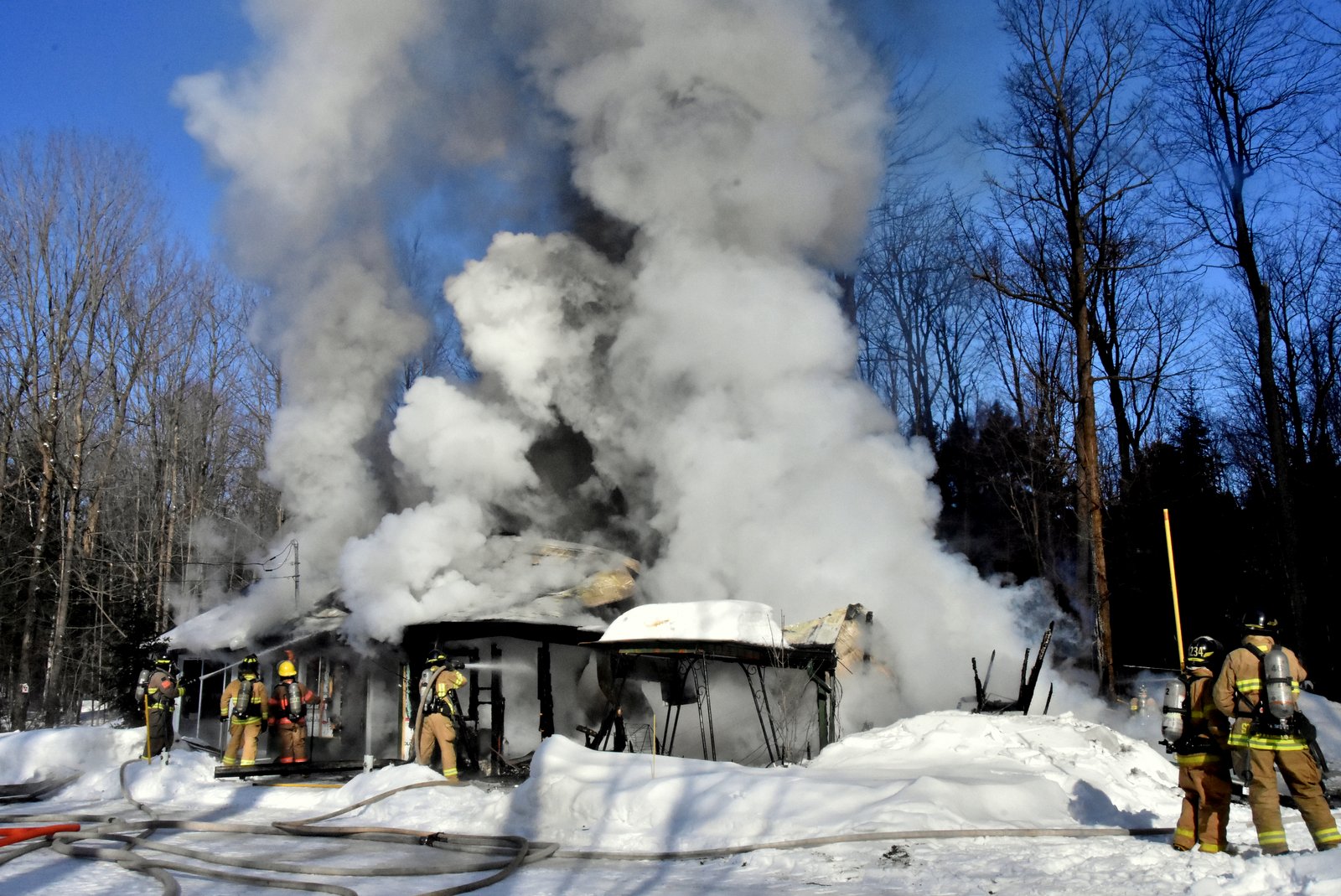 20190228_incendieStCyrille@Cr Photo Eric Beaupré vingt55-010