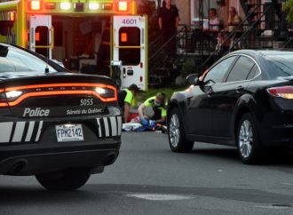 Un cycliste sportif transporté à l’hôpital après une violente collision à Drummondville