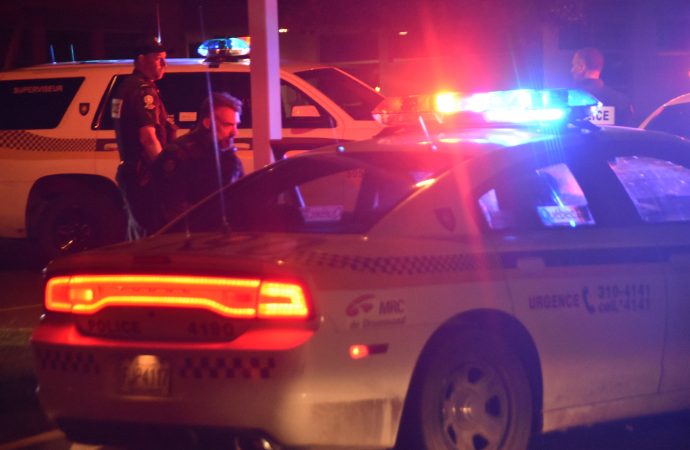 Vols dans des véhicules: un suspect arrêté grâce à l’intervention rapide des policiers à Drummondville
