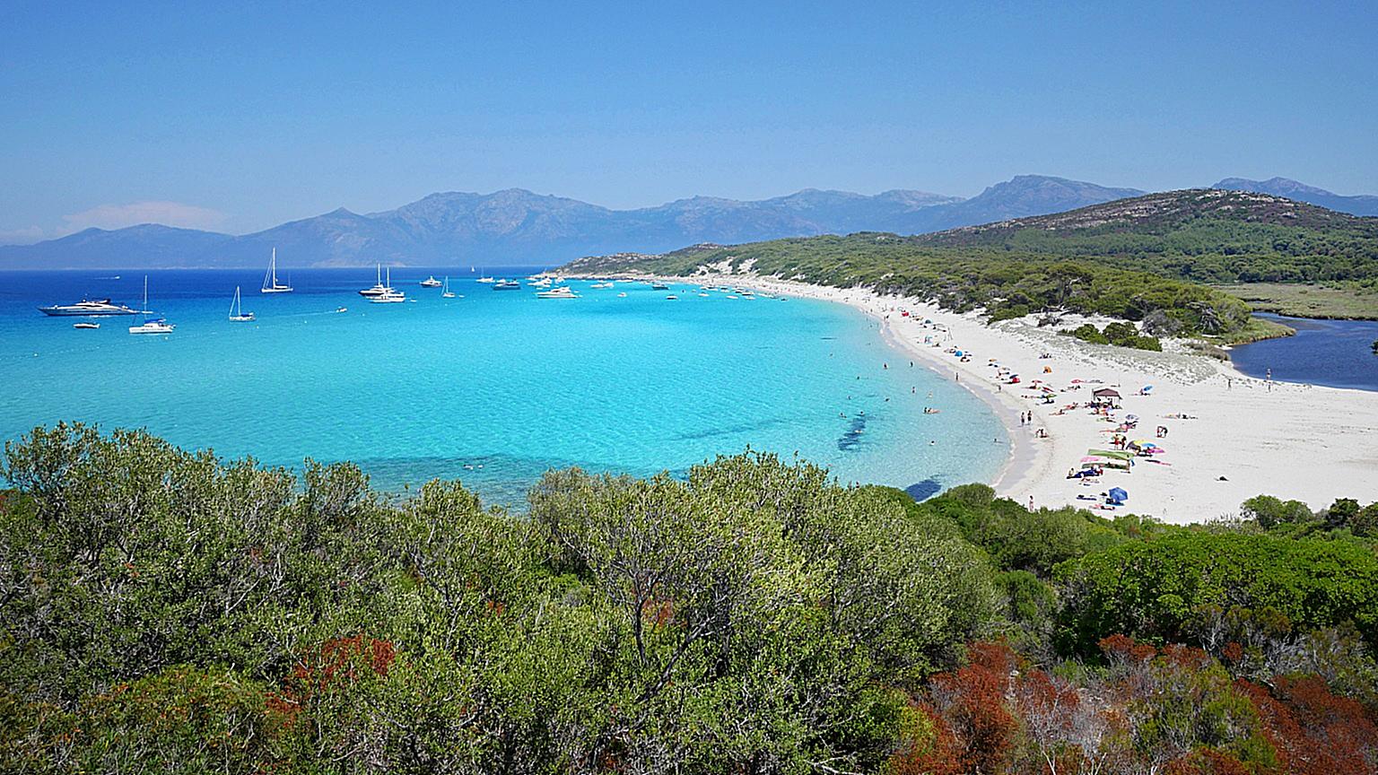 Les Coquines De L'île De Beauté Teresa Sweet Découvrez la Corse, l’île de beauté avec Cyril Isy-Schwart – Vingt55
