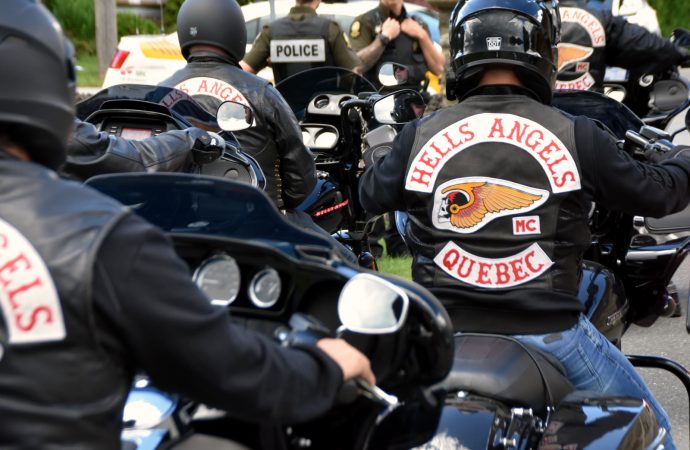 Québec interdit les couleurs des Hells Angels : logos, patchs et autres symboles désormais dans la mire du gouvernement