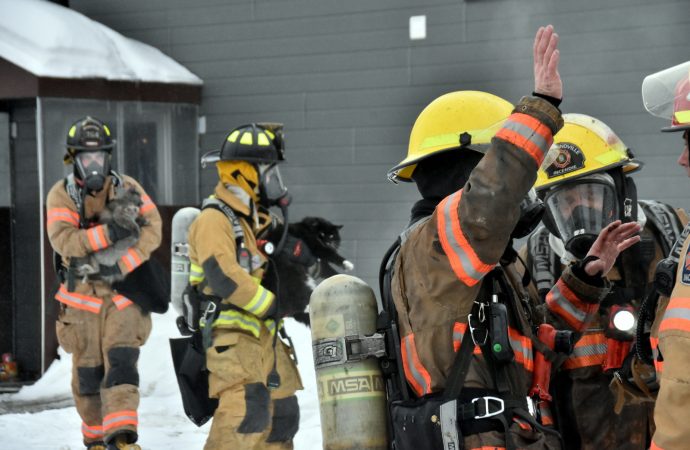 Un incendie majeur à Drummondville pousse des résidents à la rue