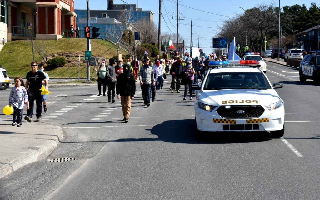 Manif Drumond Covid19 @ Crédit photo Eric Beaupré Vingt55-002