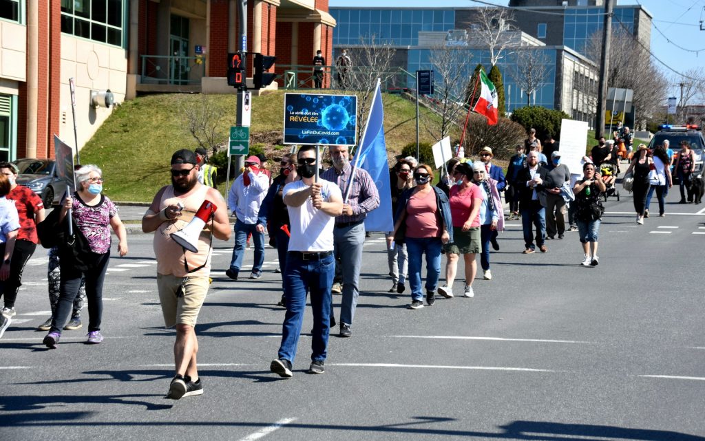 Manif Drumond Covid19 @ Crédit photo Eric Beaupré Vingt55-004