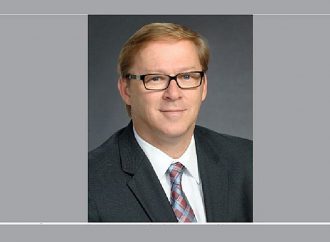 Me André Y. Komlosy élu nouveau président de l’association des fournisseurs de Chantier Davie Canada