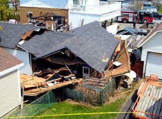 Une violente explosion dans un garage résidentiel fait un blessé près de Drummondville