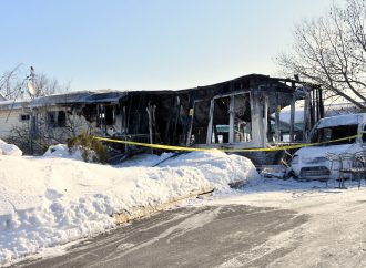 Un incendie a complètement détruit une résidence à Saint-Cyrille-de-Wendover