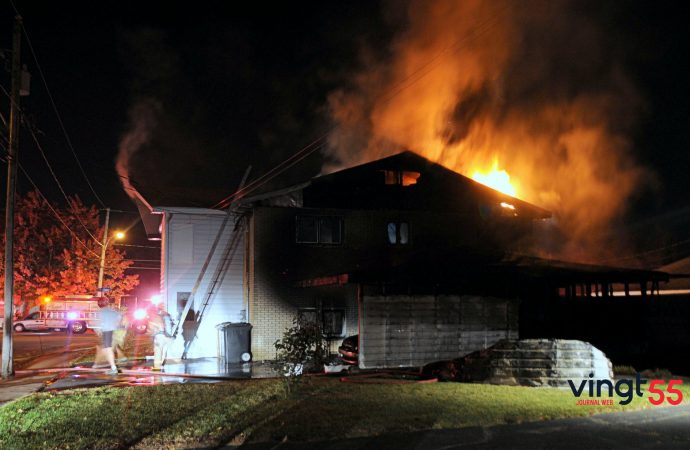 Les pompiers de Drummondville maîtrisent rapidement un incendie sur St-Omer