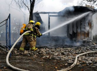 Une cabane à sucre dévorée par les flammes à Wickham