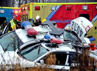 Wickham – Sortie de route de 2 véhicules de la SQ et un véhicule civil fait 3 blessés