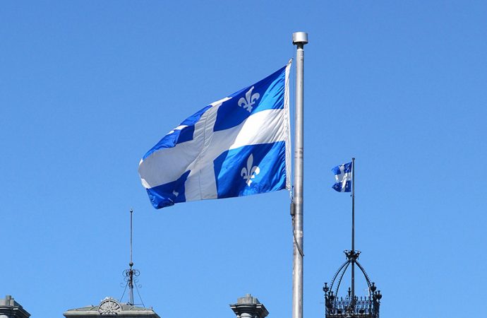 Le drapeau du Québec, notre symbole et notre identité québécoise fête ses 73 ans