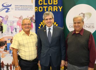 Un excellent souper aux homards au profit de deux projets pour les jeunes enfants