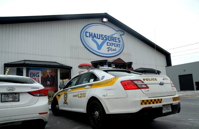 Audacieux cambriolage chez Chaussures Expert Plus de Saint-Cyrille-de-Wendover