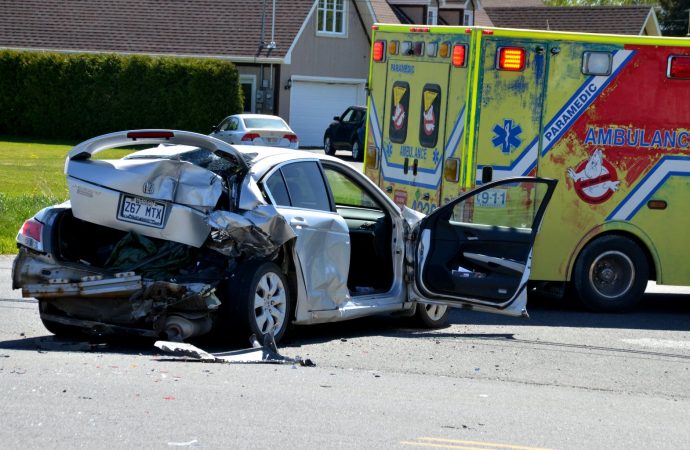 Violente collision entre trois véhicules sur la 139 et l’intersection du 9e rang à Wickham