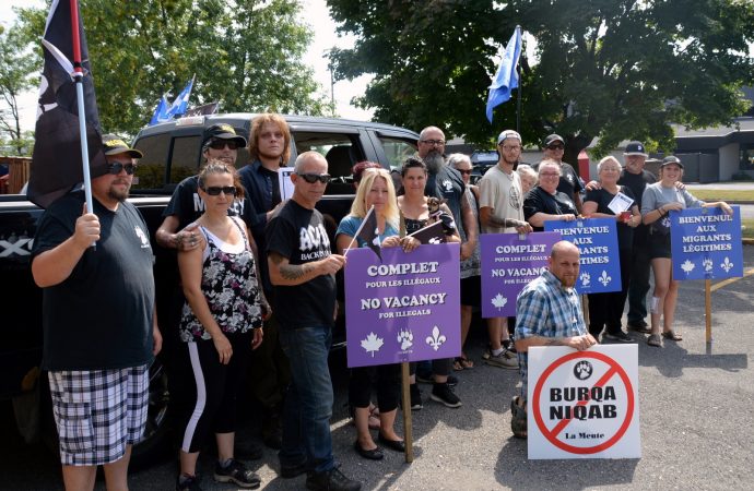 Des citoyens s’inquiètent de voir «La Meute» sillonner les rues et les parcs de Drummondville