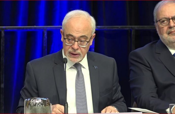 Le ministre des Finances rend public le premier rapport préélectoral de l’histoire du Québec