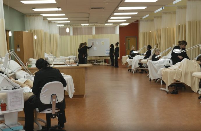 Les employeurs accueillent «à bras ouverts» les finissants du Centre de formation professionnelle Paul-Rousseau!