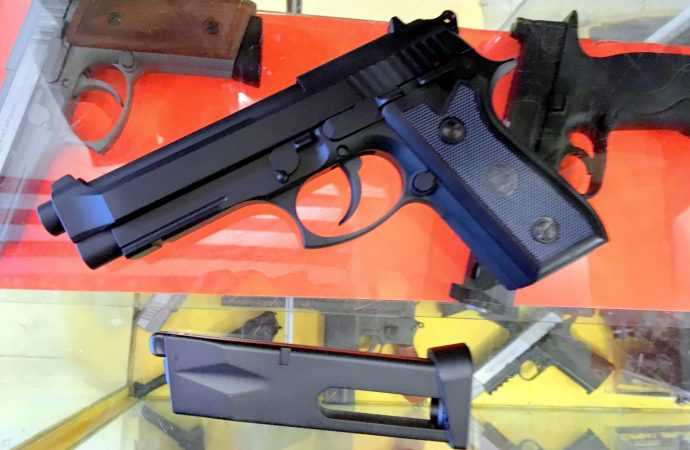 Contrôle des armes de poing – Le gouvernement fédéral doit prendre ses responsabilités, demande la FQM