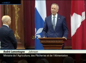 François Legault devient le 32e premier ministre du Québec et forme son premier cabinet-Lamontagne à l’agriculture