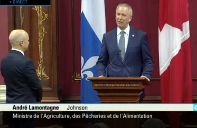 François Legault devient le 32e premier ministre du Québec et forme son premier cabinet-Lamontagne à l’agriculture