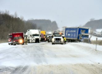 Carambolage sur l&rsquo;autoroute 20 ouest à Saint-Cyrille-de-Wendover.