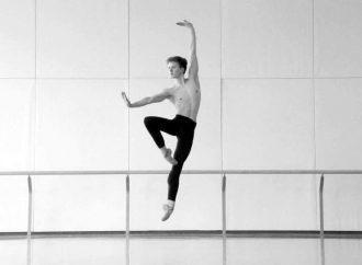 Le danseur professionnel William Tessier-Legault choisit l’Académie de ballet de Drummondville