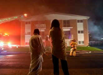 Incendie – Deux résidents piégés par les flammes évacués par les pompiers à Drummondville