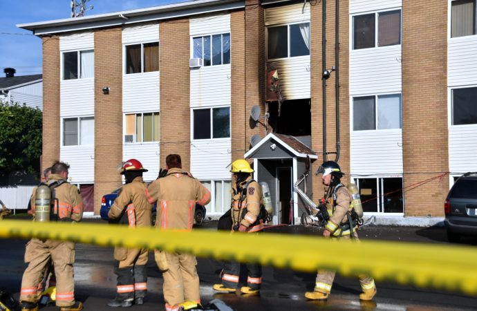Incendie à Drummondville une dizaine de locataires pris en charge par la Croix-Rouge