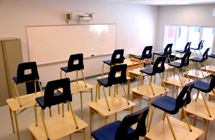 Covid19 – L’école secondaire La Poudrière contrainte à son tour de basculer vers l’enseignement en ligne en raison d’un bris de service