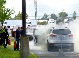 Incendie de véhicule dans le parc industriel de Drummondville