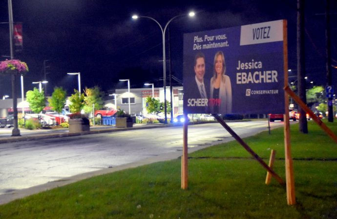 Élections fédérales 2019 – Les Conservateurs en campagne électorale  »s’affichent » à Drummondville