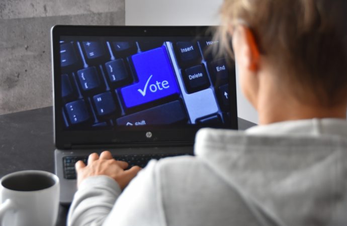 Vote par Internet au Québec : Drummondville fera partie des 21 villes qui pourront voter par Internet aux élections municipales de 2025