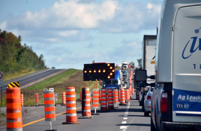 Un  »bris de route » sur l’autoroute 20 est Km 253 vers Québec cause un ralentissement important