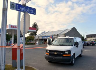 Vol qualifié à la station-service Esso Couche-Tard du boulevard Lemire à Drummondville