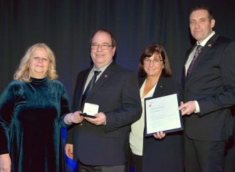 Récipiendaires de l’Ordre du mérite scolaire Des hommages bien mérités pour Lucie Gagnon et Mario Bélisle