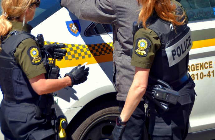 Proxénétisme: Arrestations par la Sûreté du Québec à Drummondville et Granby
