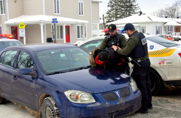 Un chauffard force une courte poursuite policière à Drummondville