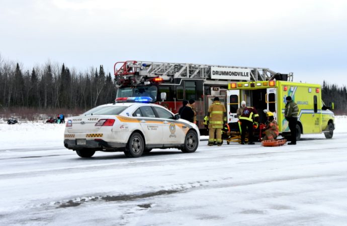Un motoneigiste évacué par les pompiers suite à un accident à Drummondville