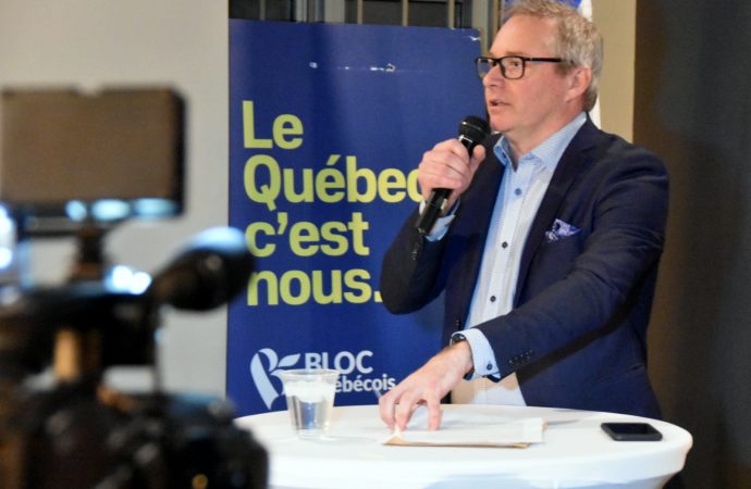 Le député Martin Champoux invite la population à suivre les recommandations du gouvernement du Québec