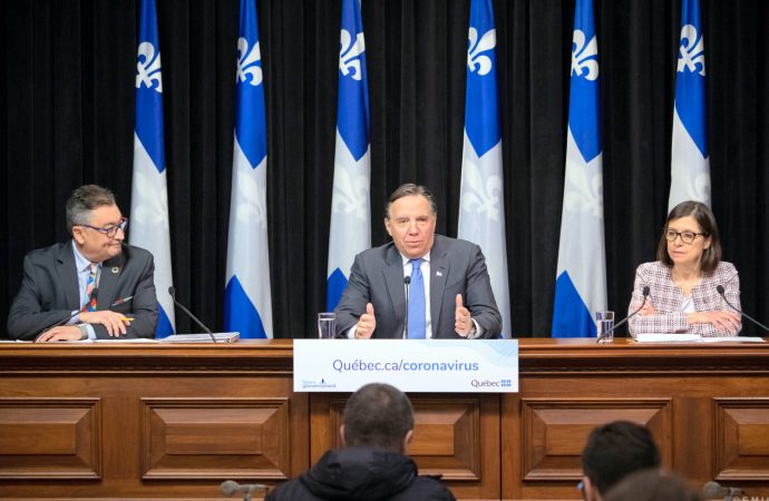 COVID-19 – Malgré un bilan des décès à la hausse, le premier ministre François Legault demande aux Québécois de tenir bon