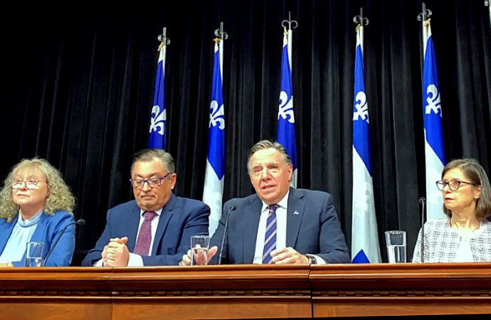 Coronavirus – Aujourd’hui, tout le Québec doit se mettre en mode d’urgence » annonce François Legault, premier ministre du Québec.