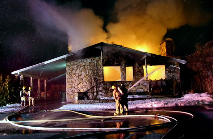 Un incendie détruit une résidence dans le secteur Saint-Nicéphore à Drummondville