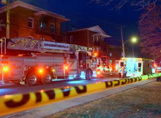 Incendie à Drummondville rue Saint-Édouard, un homme repose dans un état critique