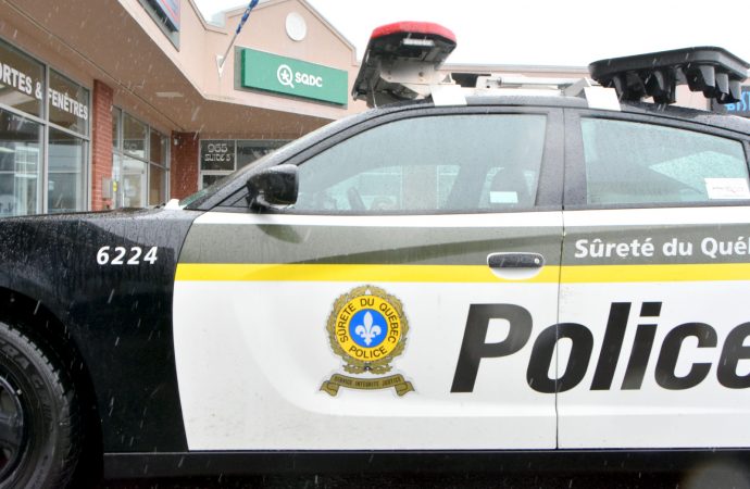 Tentative de vol à la SQDC et poursuite policière à Drummondville, un individu de 31 ans arrêté