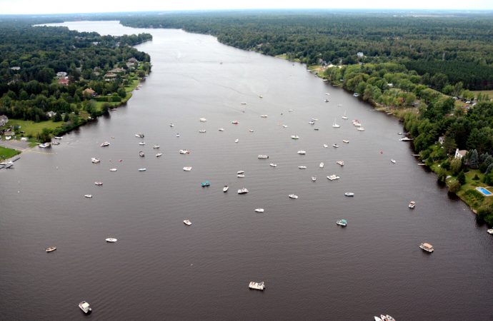 Les plaisanciers devront retirer leur embarcation de la rivière Saint-François à Drummondville avant le 8 septembre