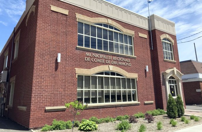 Le centre administratif de la MRC de Drummond maintenant rouvert au public