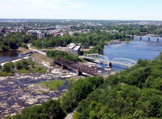 Le niveau d&rsquo;eau estival pratiquement atteint sur la Rivière Saint-François et un record historique à Drummondville